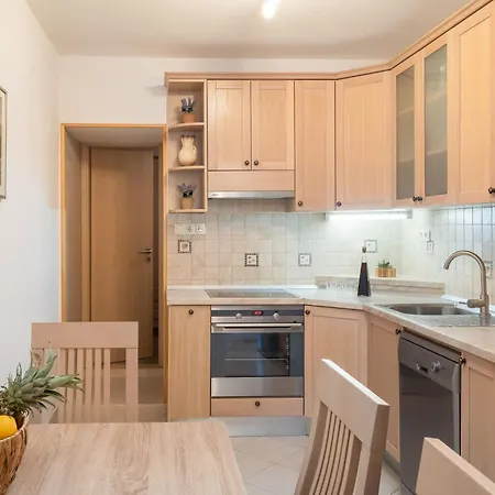 Tatil Evi Fuer 10 Personen In Blace, Dalmatien Neretva Kroatien *