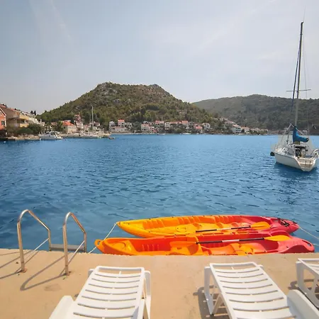Fuer 10 Personen In Blace, Dalmatien Neretva Kroatien *