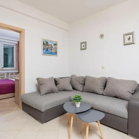 Fuer 10 Personen In Blace, Dalmatien Neretva Kroatien Tatil Evi